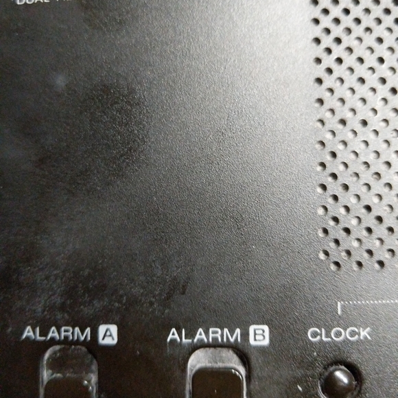 Sony Dream Machine Duel Alarm Clock RadioMODEL# ICF- C420 - Picture 9 of 10